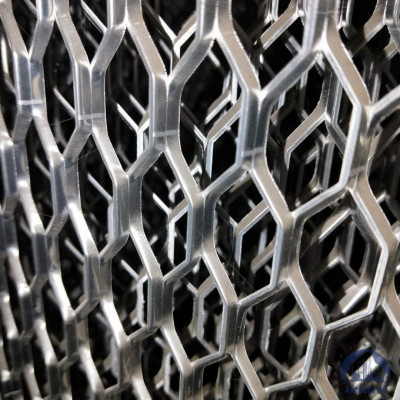 Алюминиевая декоративная просечно-вытяжная сетка 6х30х6,25 мм купить  в Саратове